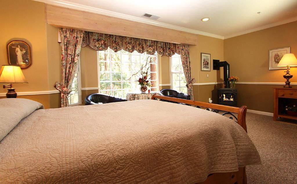 Mccaffrey House Bed And Breakfast Inn Twain Harte Chambre photo